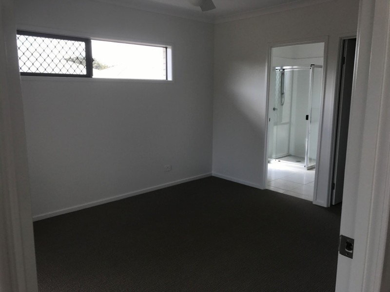 39 Poole Road, Glass House Mountains QLD 4518