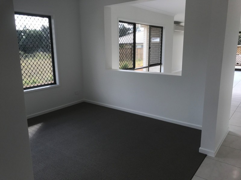 39 Poole Road, Glass House Mountains QLD 4518