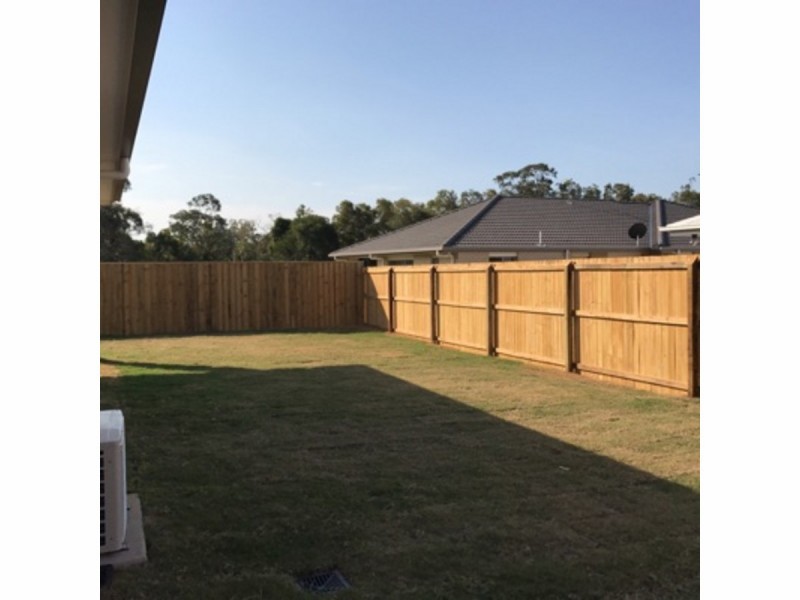 39 Poole Road, Glass House Mountains QLD 4518
