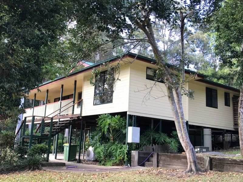 33 Fern Gully Place, Mooloolah Valley QLD 4553