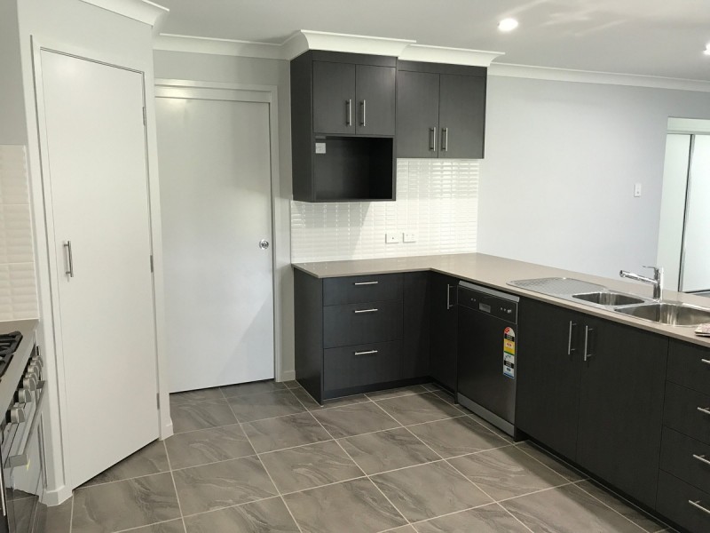 28 Shore View Boulevard, Griffin QLD 4503