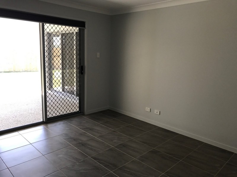 28 Shore View Boulevard, Griffin QLD 4503