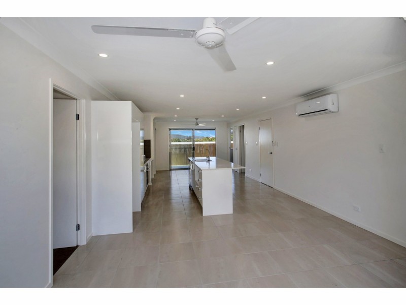 2/71 Perwillowen Road, Nambour QLD 4560