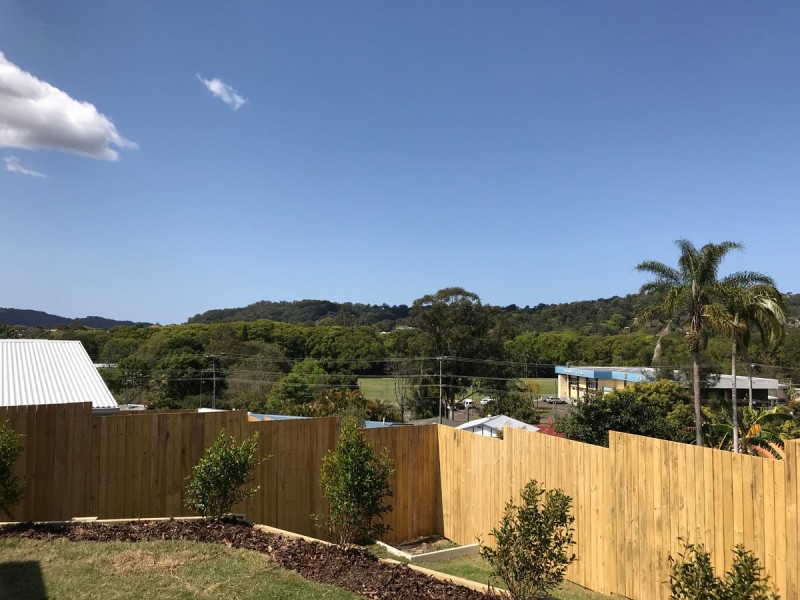 2/71 Perwillowen Road, Nambour QLD 4560
