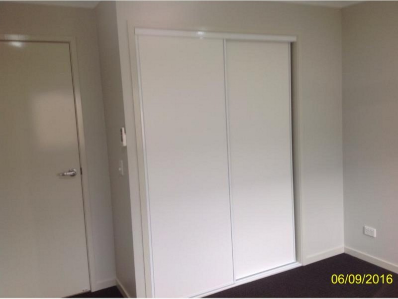 4b Sairs Street, Glass House Mountains QLD 4518