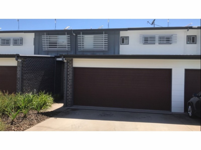 27/17 Greensboro Place, Little Mountain QLD 4551