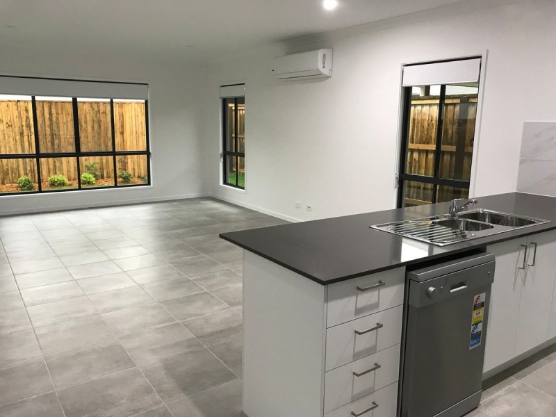 82 Creekside Drive, Nambour QLD 4560