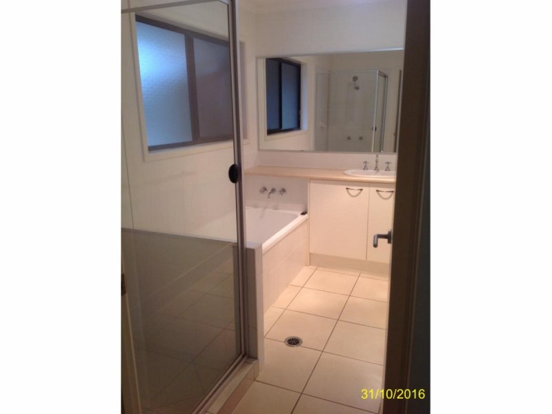 24 Riveroak Way, Sippy Downs QLD 4556