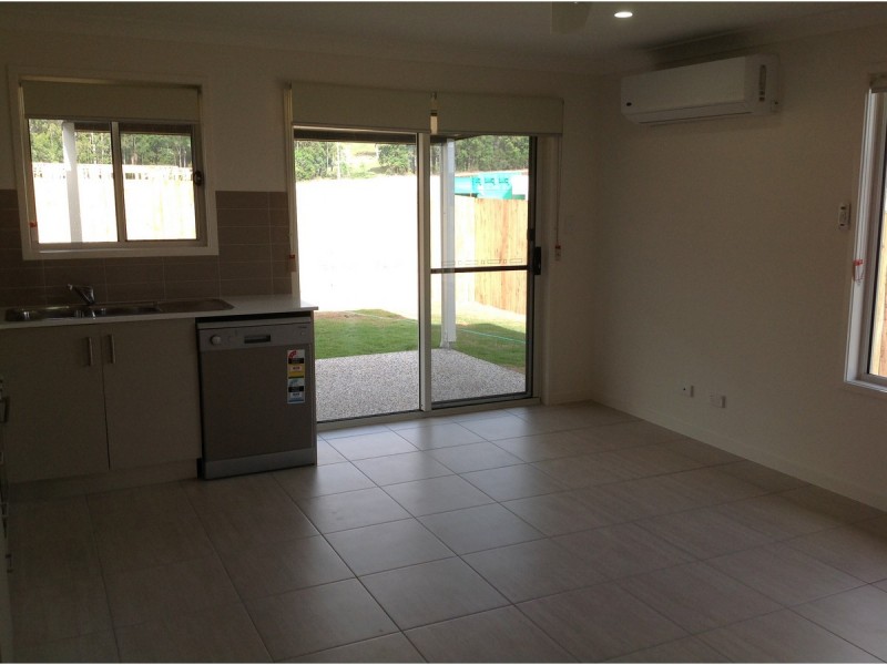 8b Perren Crescent, Bli Bli QLD 4560