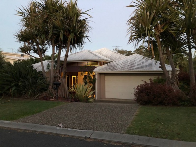 9 Peachester Close, Ormeau QLD 4208