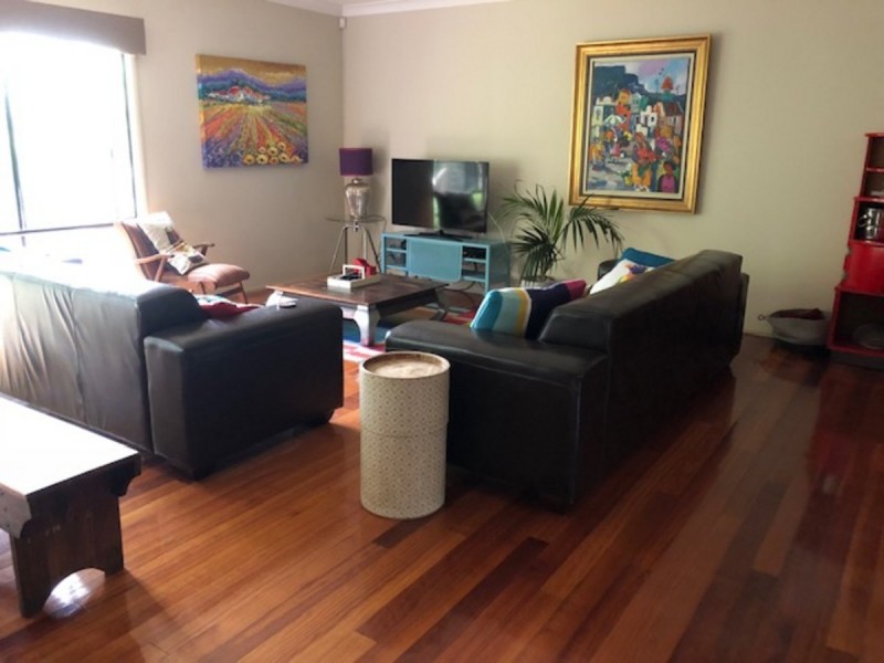 9 Peachester Close, Ormeau QLD 4208