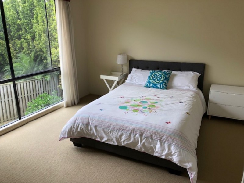 9 Peachester Close, Ormeau QLD 4208