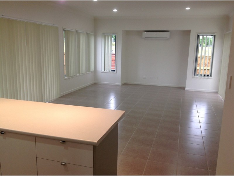 102A Haselwood Crescent, Meridan Plains QLD 4551