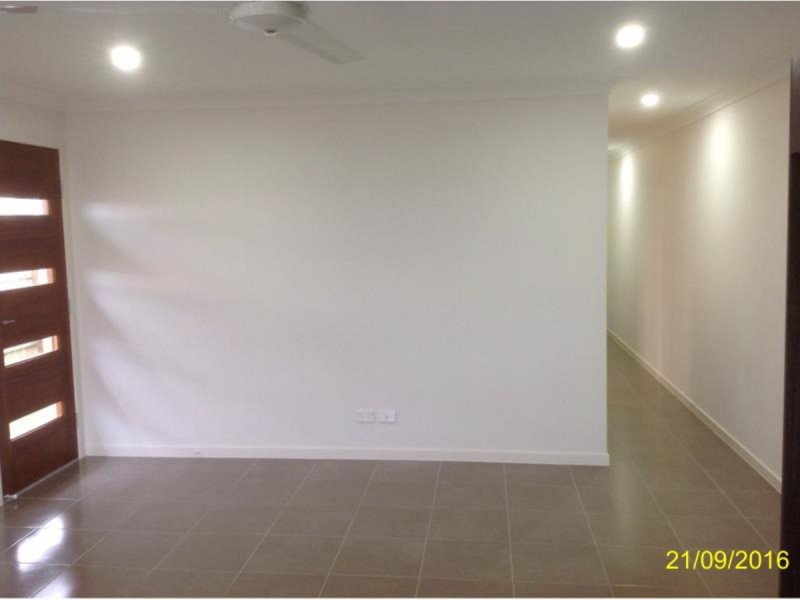 25b Clark Avenue, Glass House Mountains QLD 4518