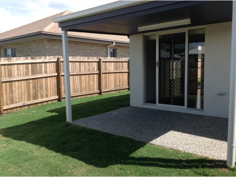 25b Clark Avenue, Glass House Mountains QLD 4518