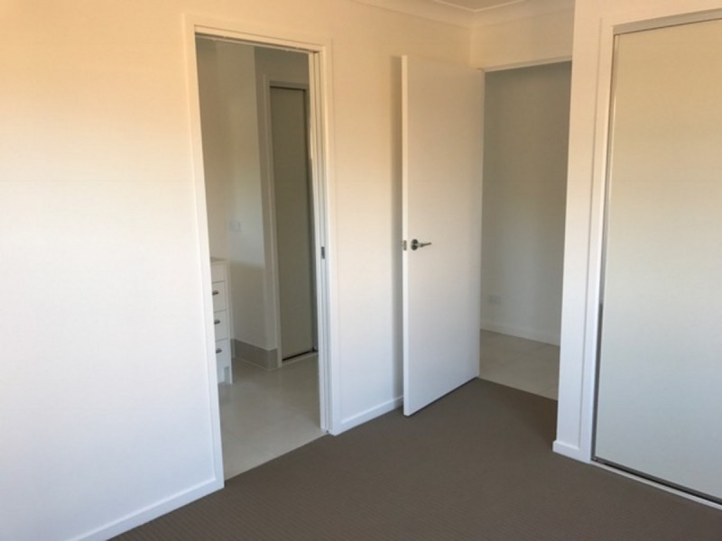 2/39 Grebe Crescent, Bli Bli QLD 4560