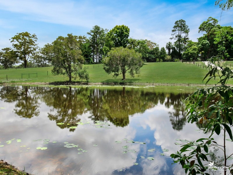 11 Durham Place, Glenview QLD 4553