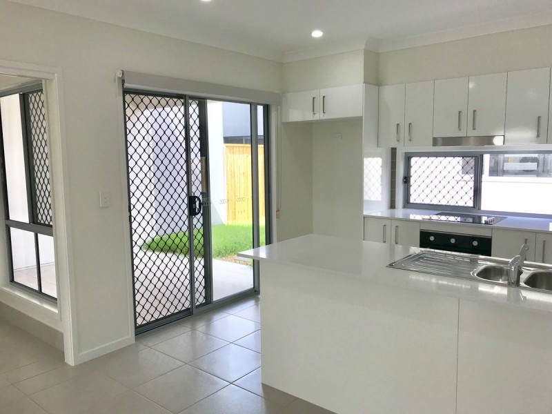 32 Harmony Boulevard, Palmview QLD 4553