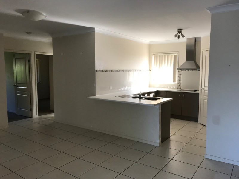 15 Parkside Drive, Beerwah QLD 4519