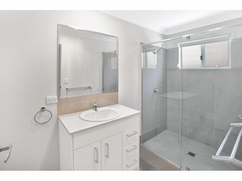 1/2 Harris Drive, Palmwoods QLD 4555