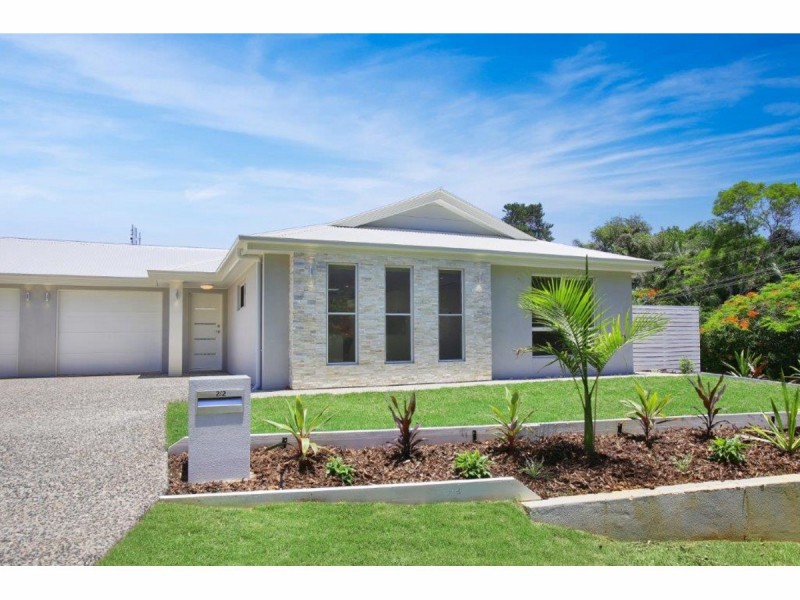 2/2 Harris Drive, Palmwoods QLD 4555