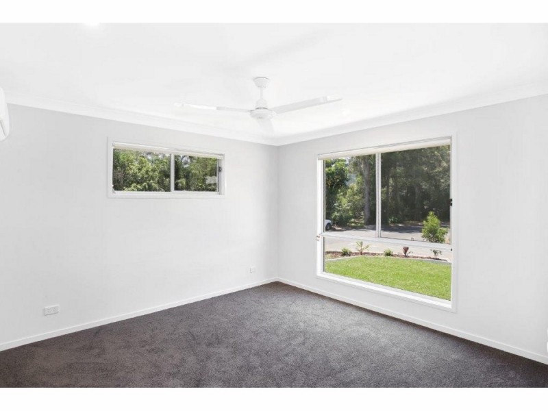 2/2 Harris Drive, Palmwoods QLD 4555