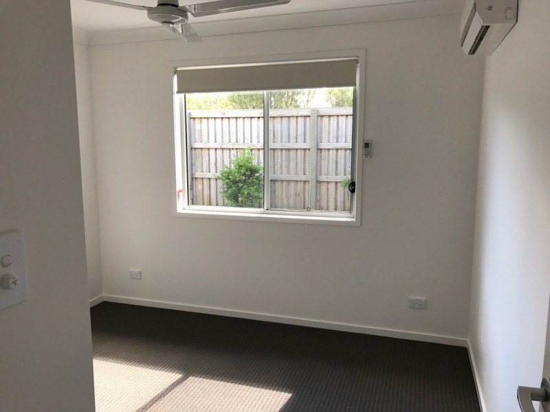2/7 Rowley Close, Glass House Mountains QLD 4518