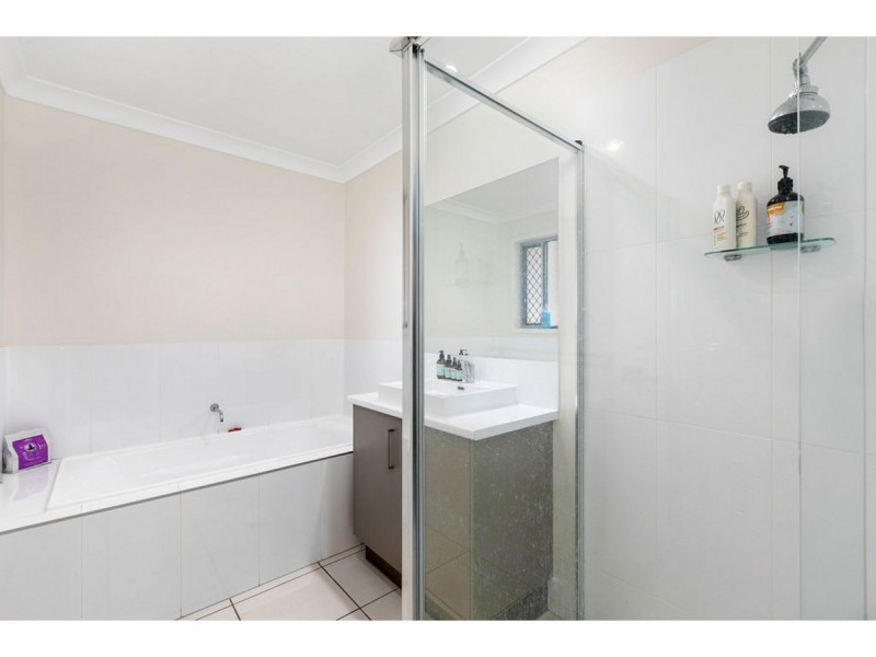 27 Kauri Crescent, Peregian Springs QLD 4573