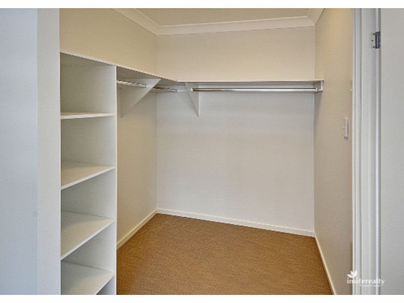 33/17 Greensboro Place, Little Mountain QLD 4551