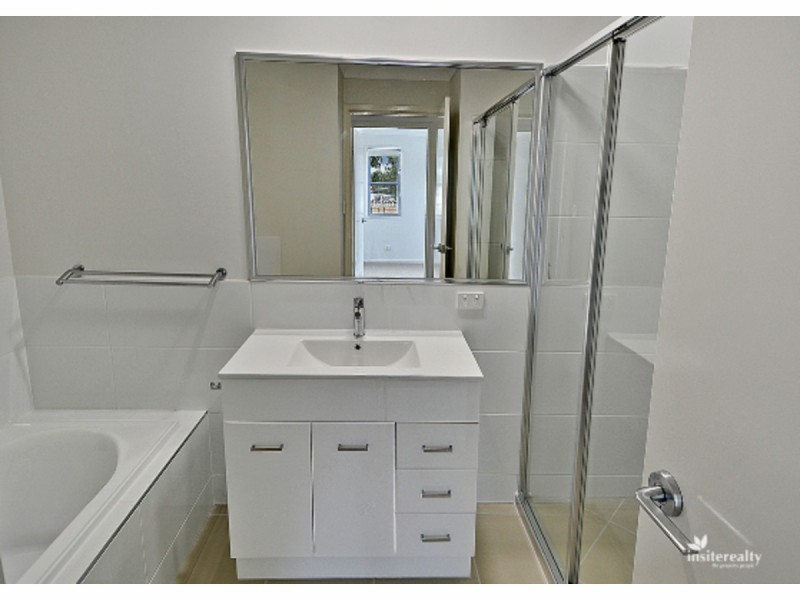 33/17 Greensboro Place, Little Mountain QLD 4551