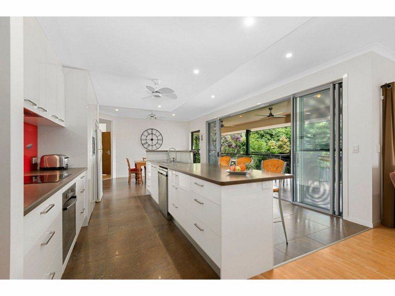 400 Blackall Range Road, West Woombye QLD 4559