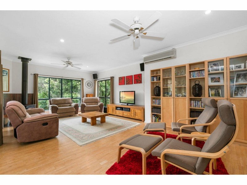 400 Blackall Range Road, West Woombye QLD 4559