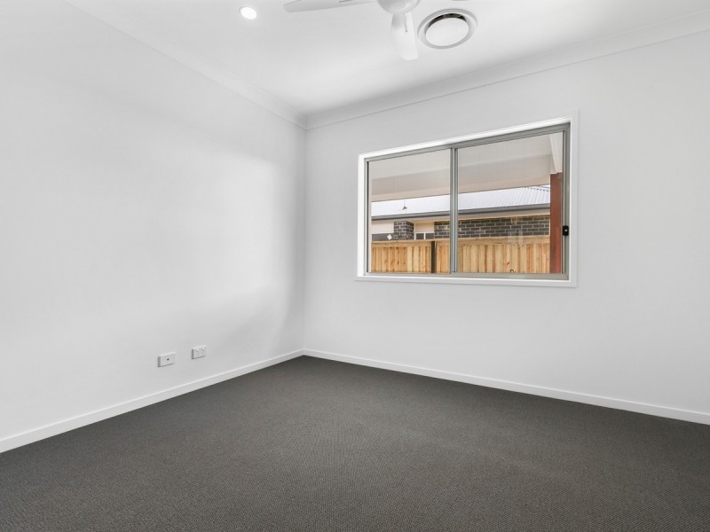 18 Pioneer Way, Palmview QLD 4553