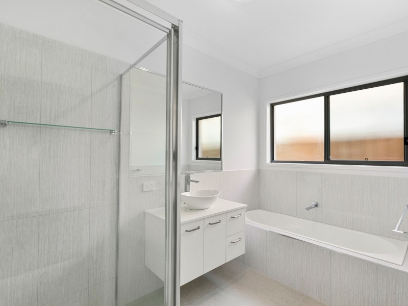 18 Pioneer Way, Palmview QLD 4553