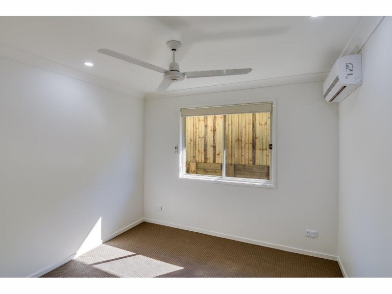 2/40 Tramline Rise, Burnside QLD 4560