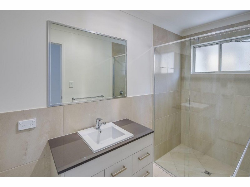 2/40 Tramline Rise, Burnside QLD 4560