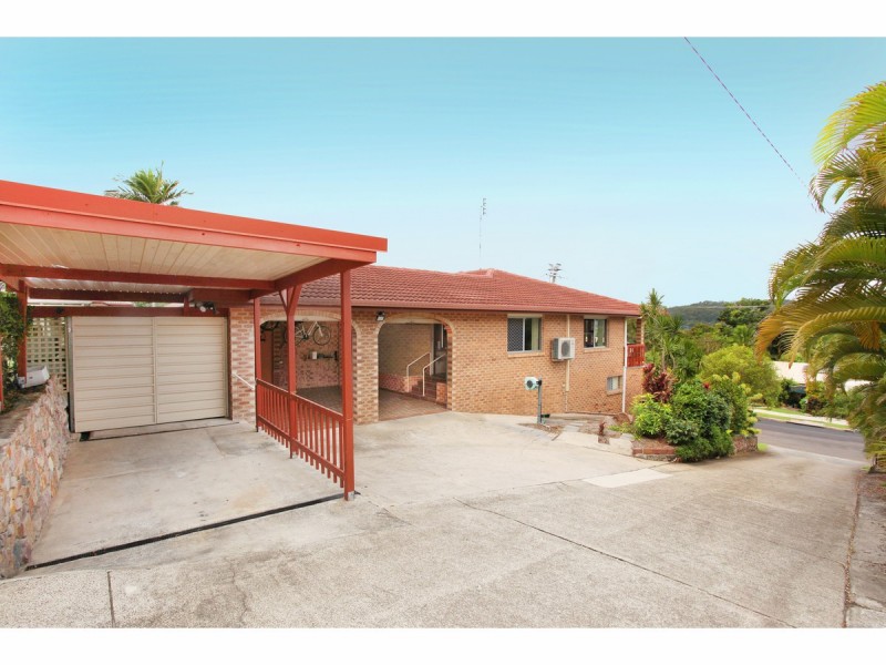 4 Blaxland Road, Nambour QLD 4560