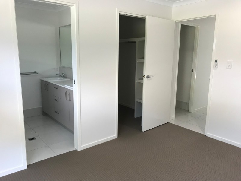 1/18 Mellumbrook Drive, Landsborough QLD 4550