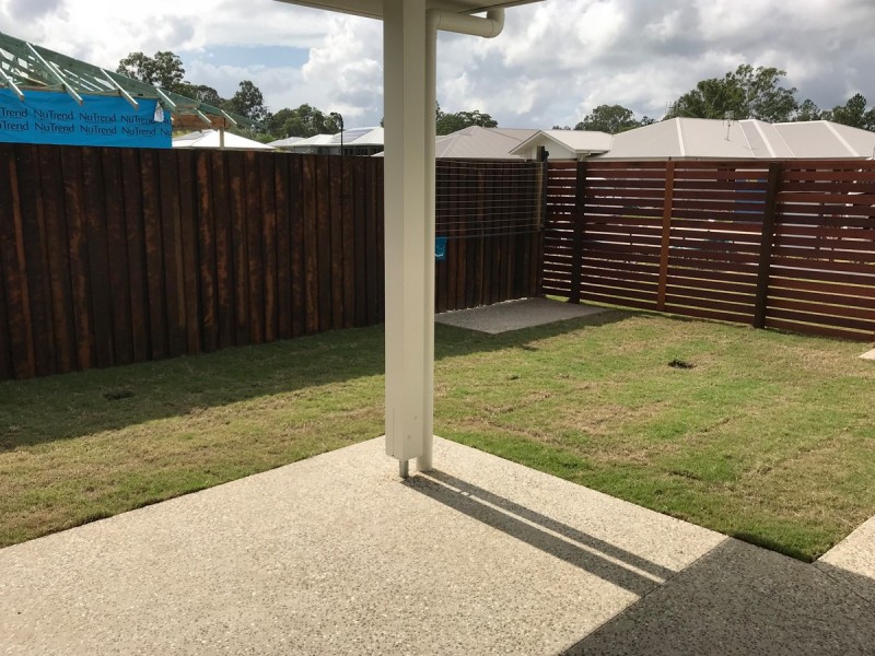 1/18 Mellumbrook Drive, Landsborough QLD 4550