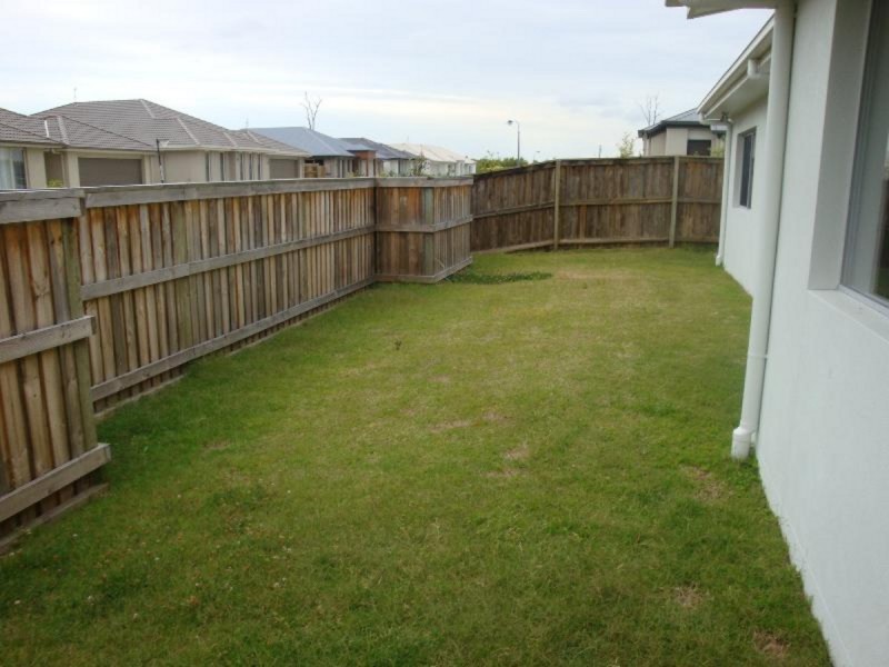 13 Forest Grove Crescent, Sippy Downs QLD 4556