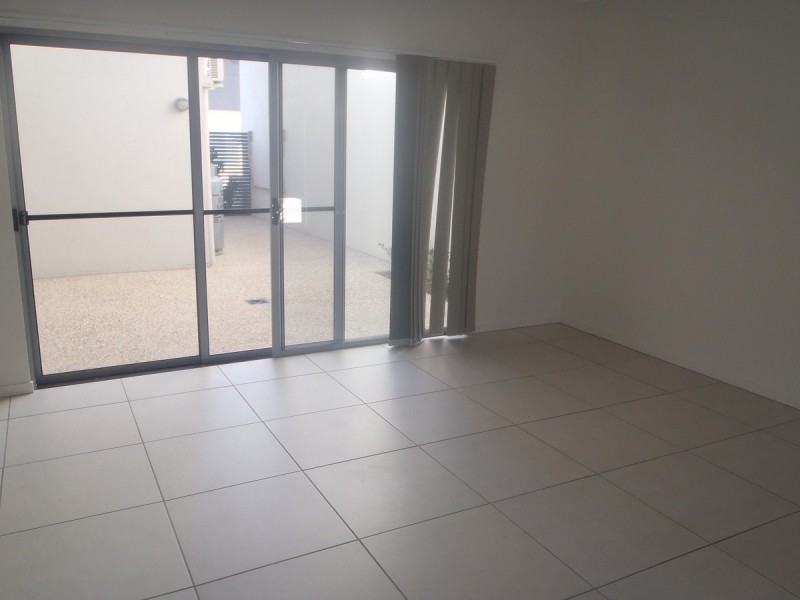 16 Macleay Lane, Maroochydore QLD 4558