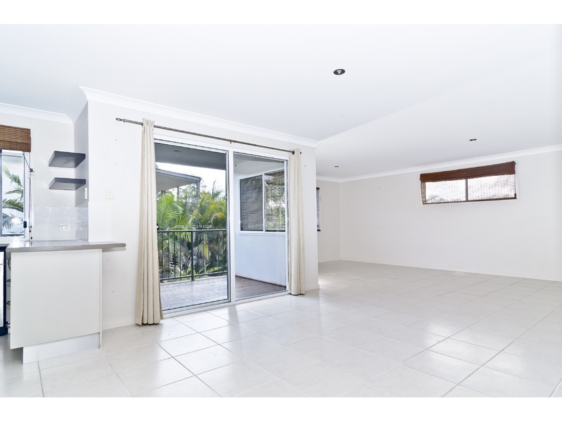 11 Ridge Court, Mooloolah Valley QLD 4553