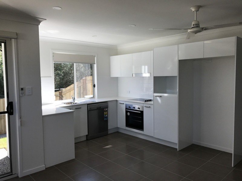 2/36 Tramline Rise, Burnside QLD 4560