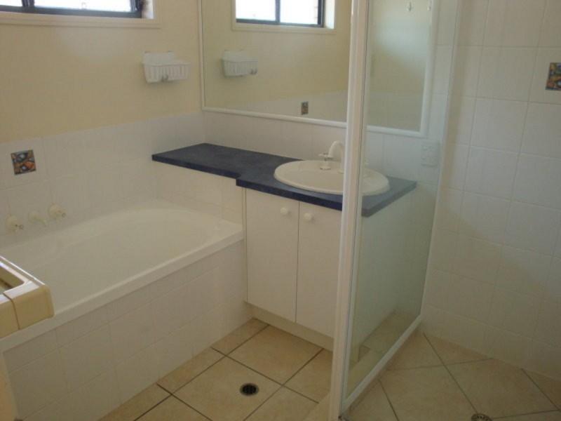 1 Constance Lane, Sippy Downs QLD 4556