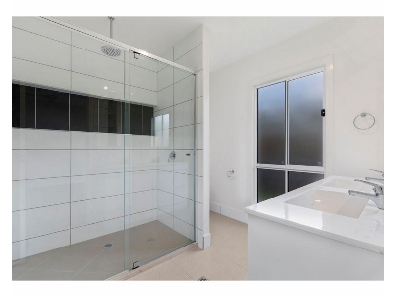 43 Altitude Drive, Burnside QLD 4560