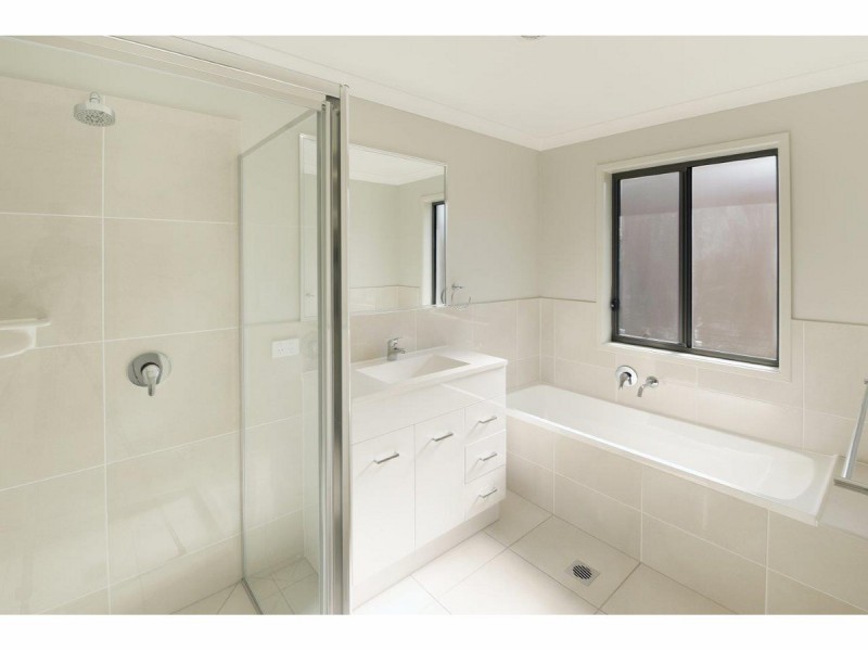 1/24 Spoonbill Drive, Forest Glen QLD 4556