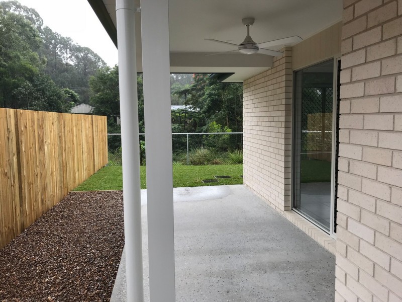 2/2 Echidna Street, Landsborough QLD 4550