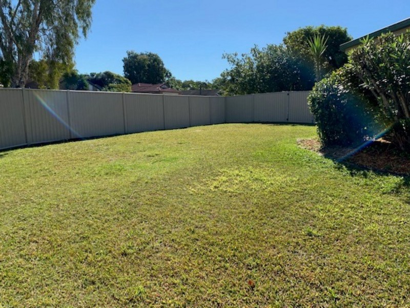 2 Sorbonne Close, Sippy Downs QLD 4556