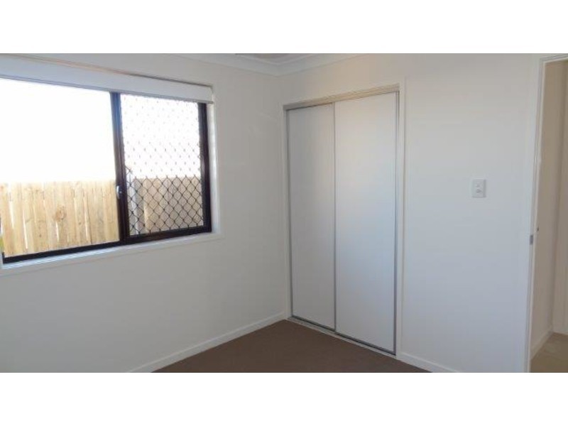 2/8 Bonney Street, Rural View QLD 4740