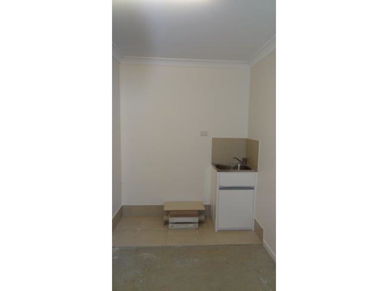 2/8 Bonney Street, Rural View QLD 4740